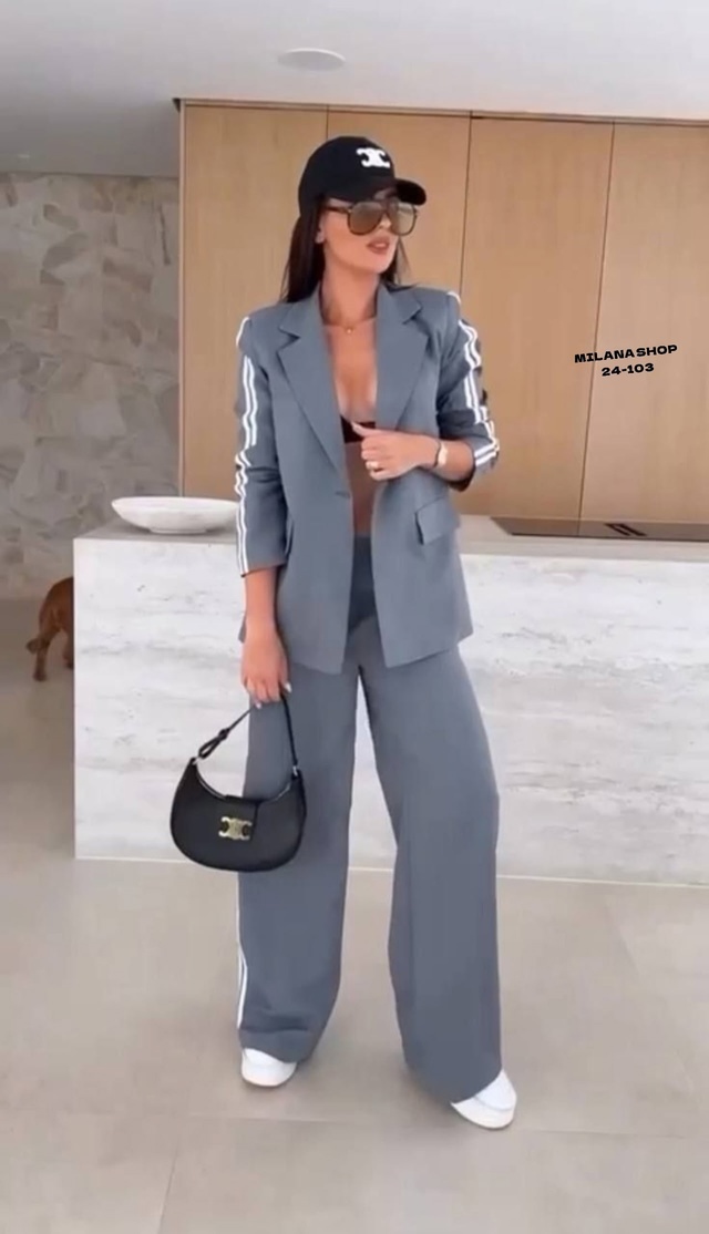 Костюм 22986377