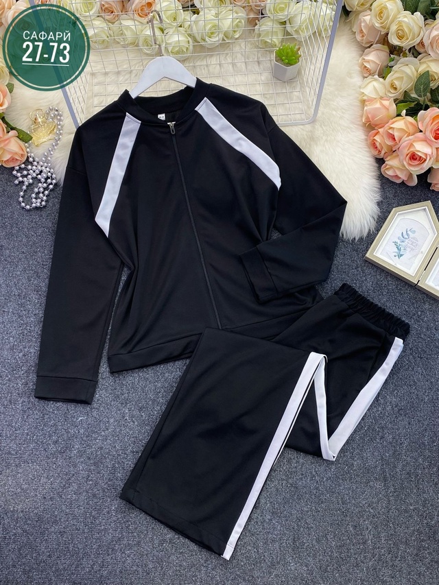 Спортивный костюм 22985584