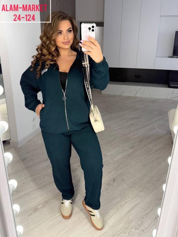 Спортивный костюм 22985743