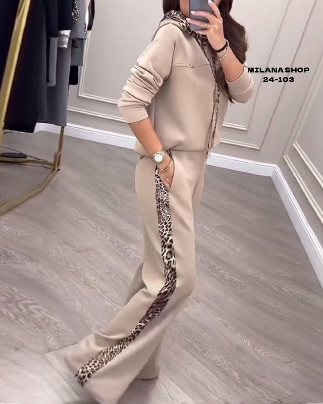 Спортивный костюм 22988407