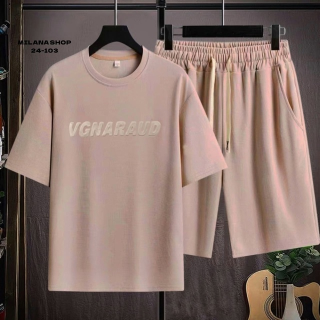 Спортивный костюм 22987561