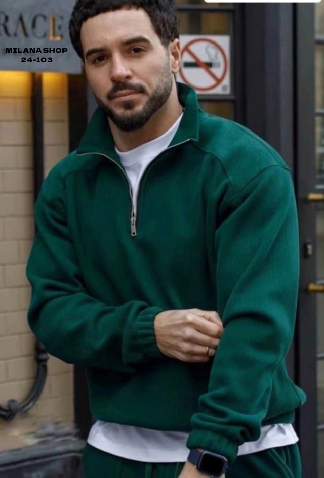 Спортивный костюм 22987931