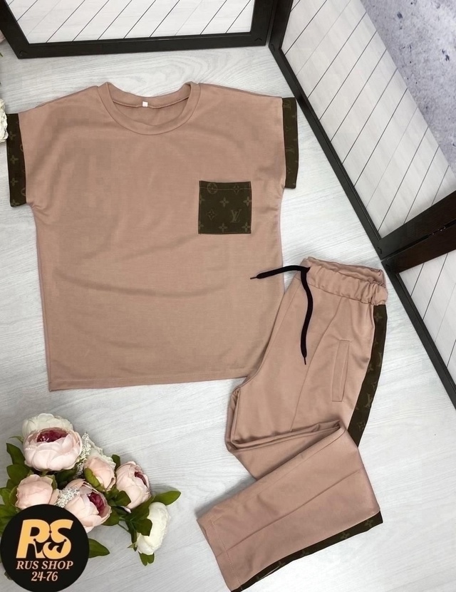 Костюм 22989100