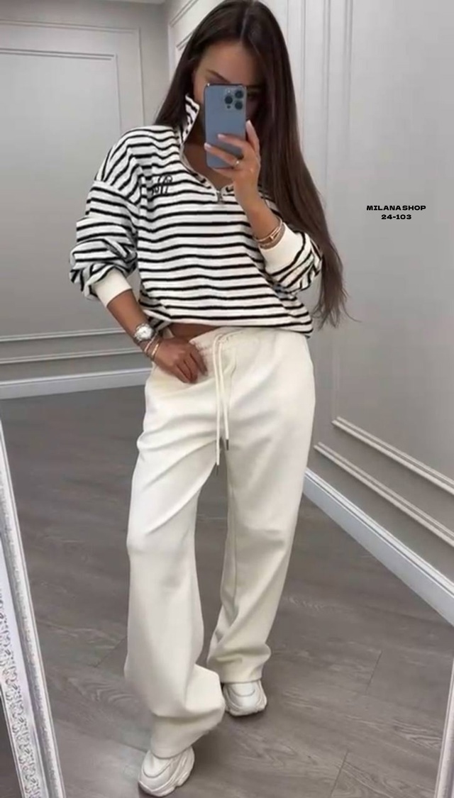 Костюм 22990382