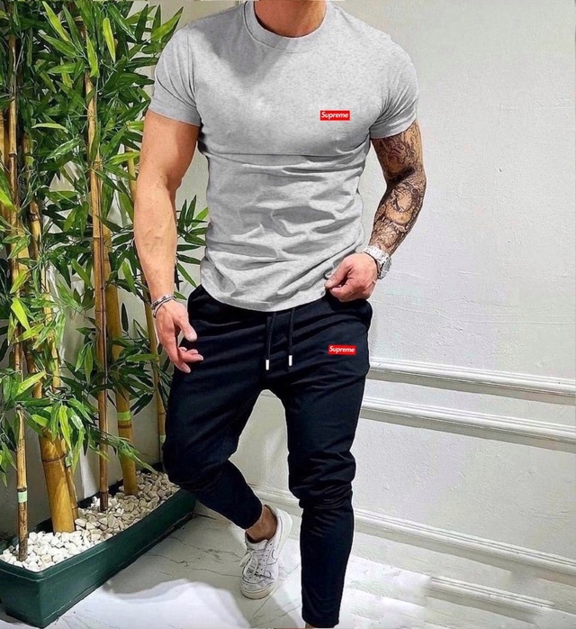 Спортивный костюм 22992833