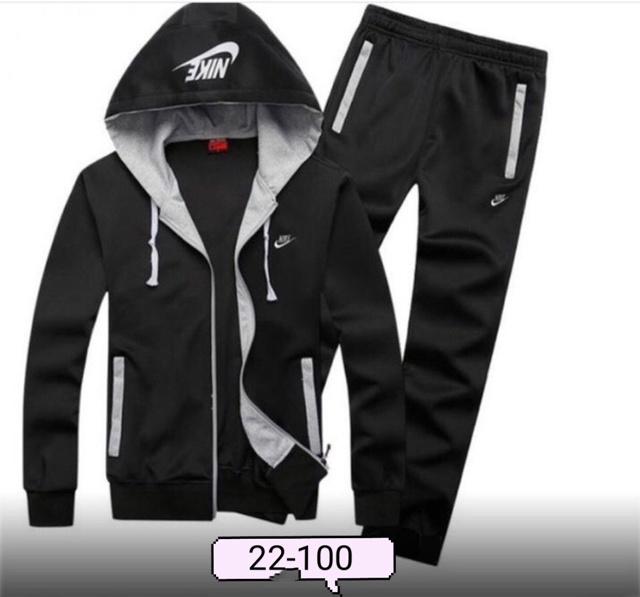 Спортивный костюм 22993955