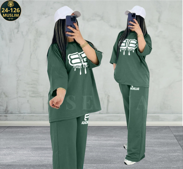 Спортивный костюм 22995557