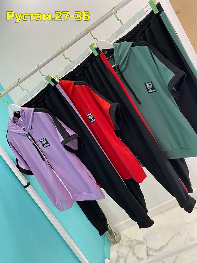 Спортивный костюм 22996455