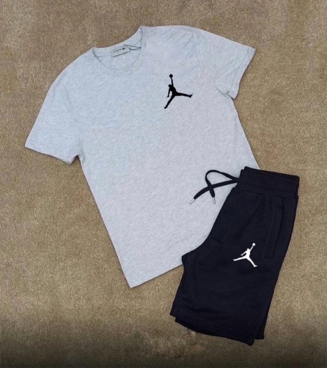 Спортивный костюм 22996648