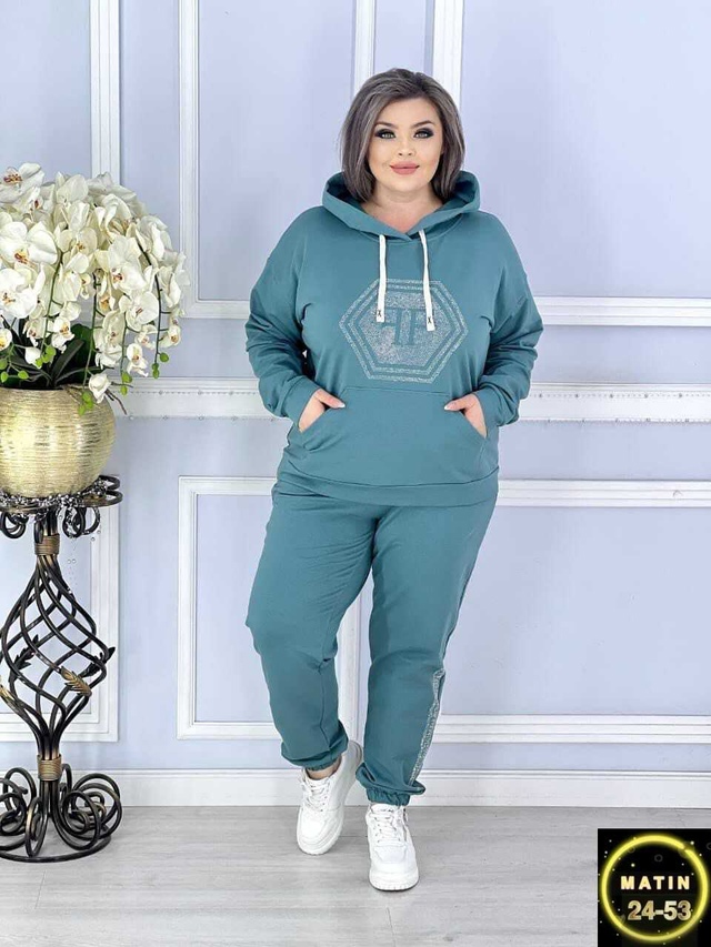 Спортивный костюм 22996614