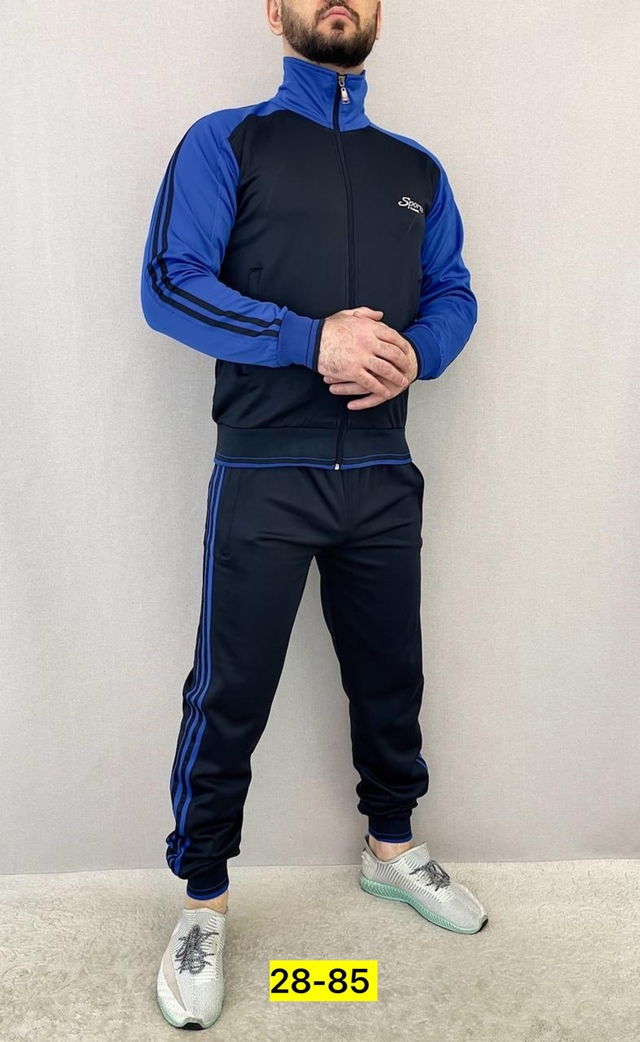 Спортивный костюм 23001701