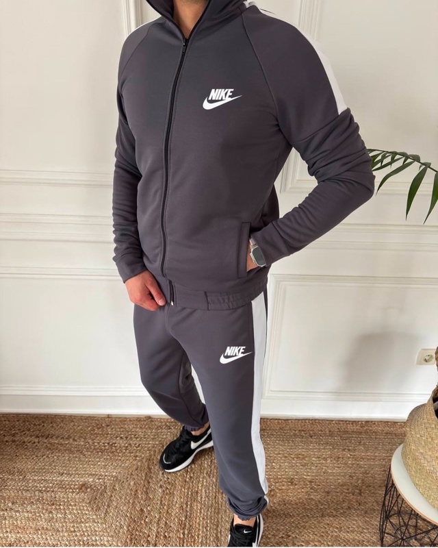 Спортивный костюм 23001289