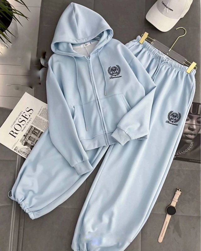 Спортивный костюм 23006730