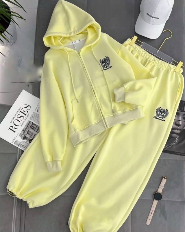 Спортивный костюм 23006730