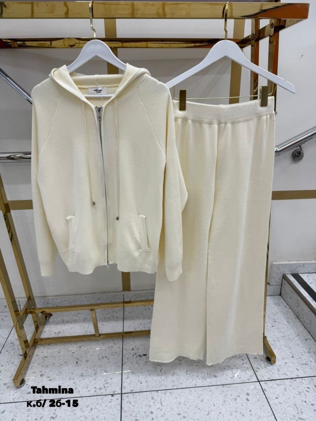 Костюм 23012456