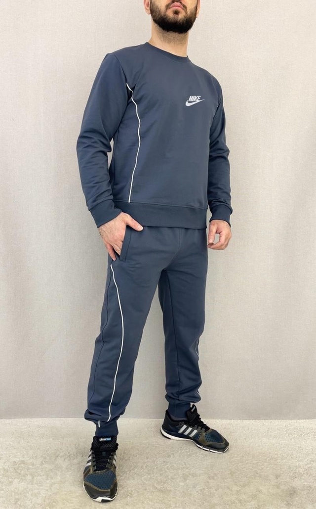 Спортивный костюм 23015492