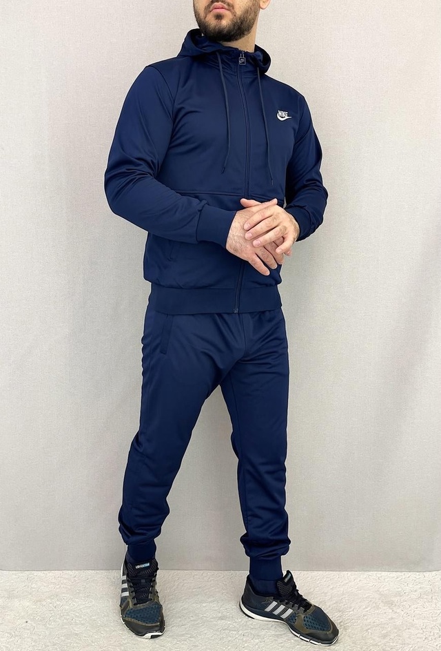 Спортивный костюм 23015951