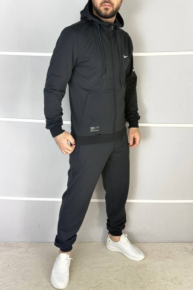 Спортивный костюм 23017401