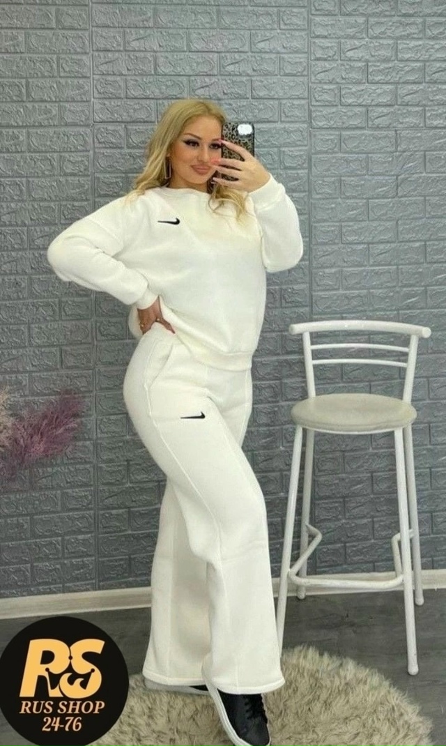 Спортивный костюм 23020543