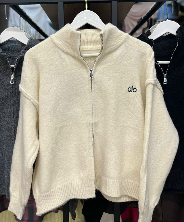 Свитер 23020863