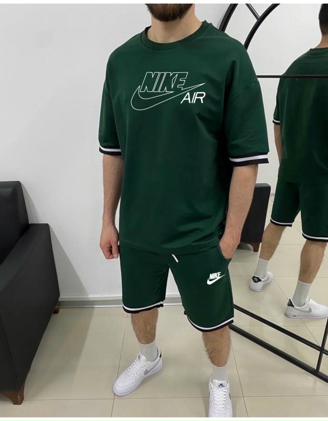 Спортивный костюм 23023857