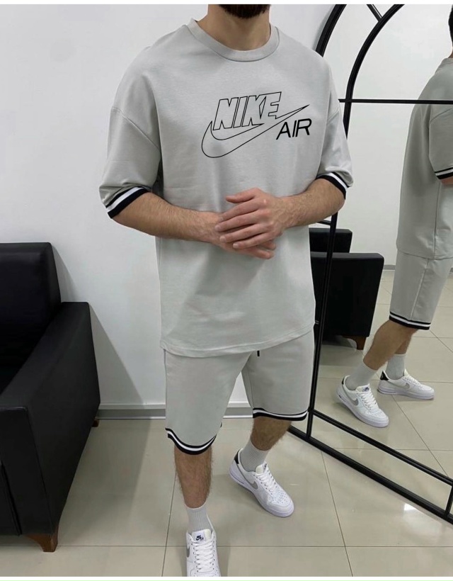 Спортивный костюм 23023857