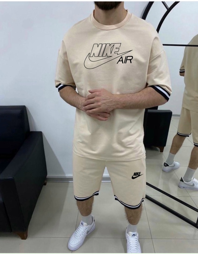 Спортивный костюм 23023857