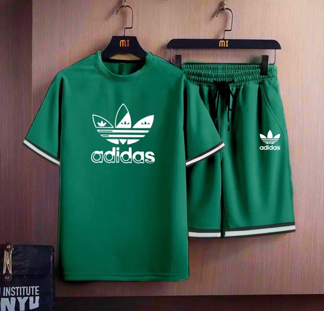 Спортивный костюм 23023794