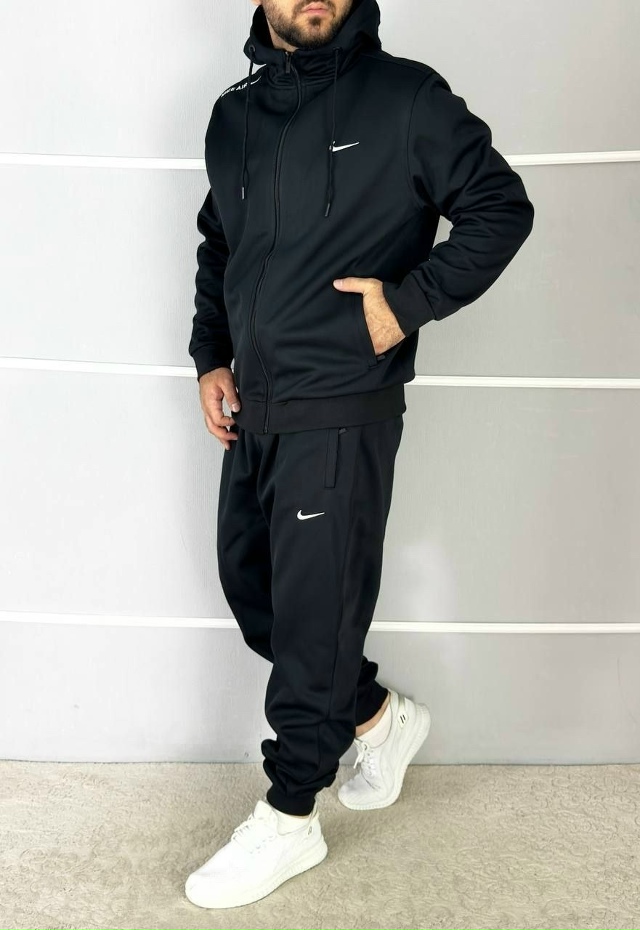 Спортивный костюм 23025978