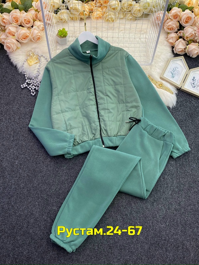 Спортивный костюм 23026447