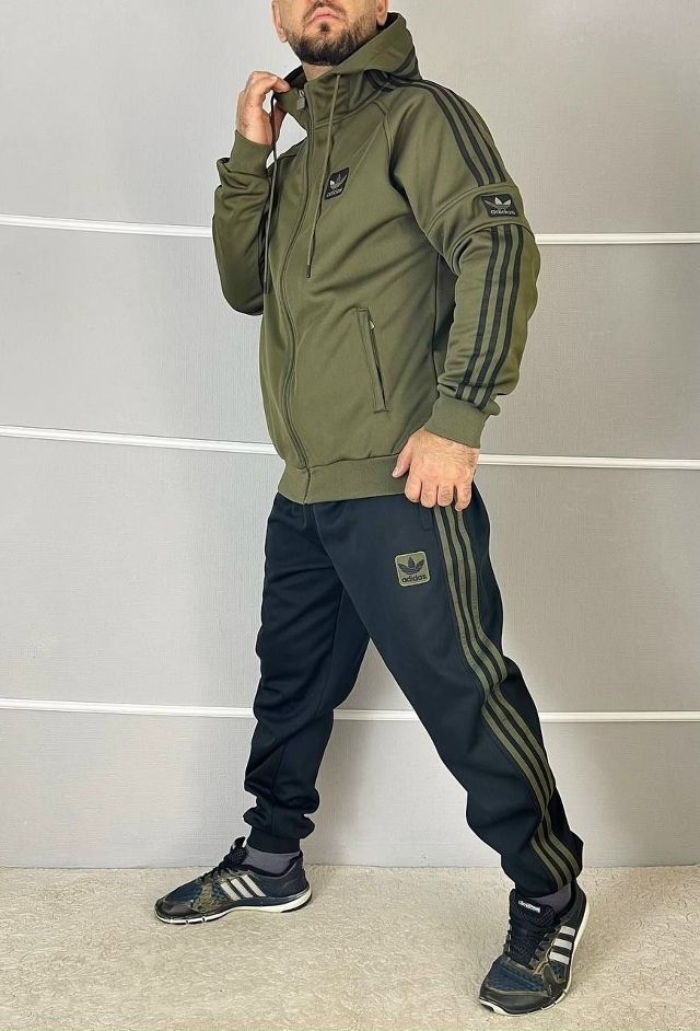 Спортивный костюм 23026163