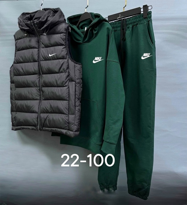 Спортивный костюм 23026876