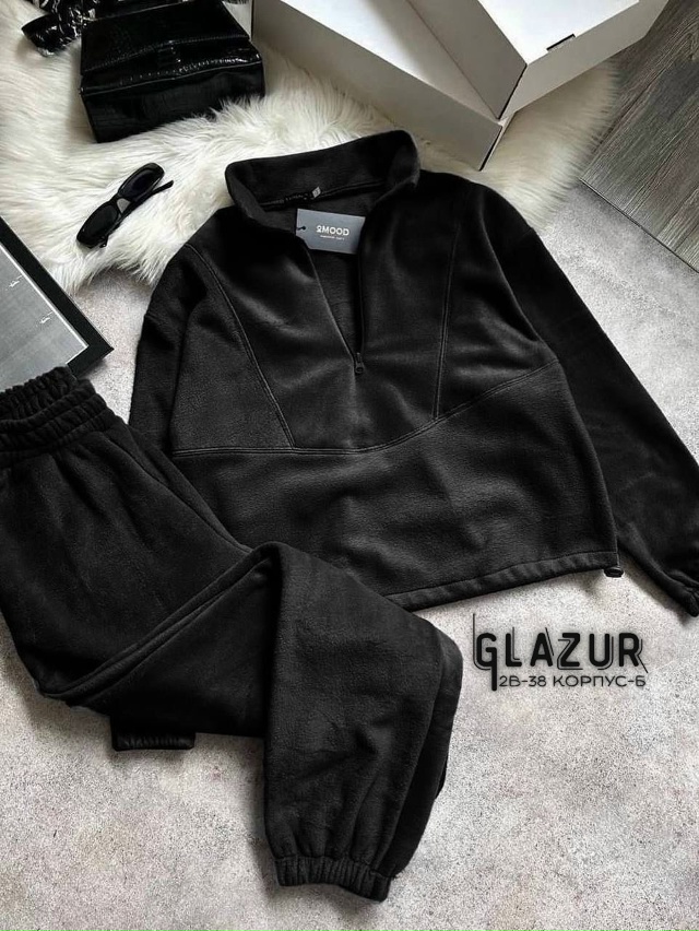 Спортивный костюм 23027857