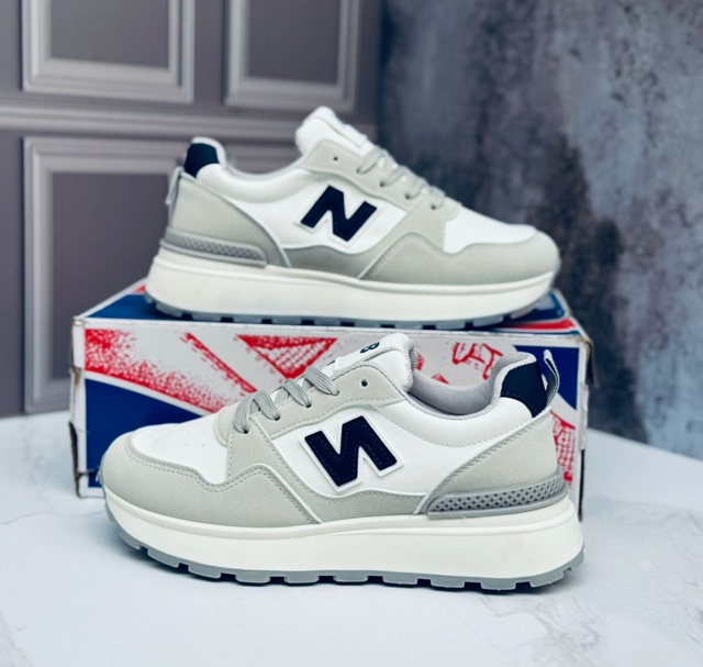 Кроссовки 23027362