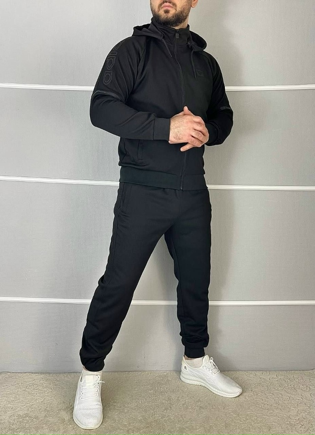 Спортивный костюм 23029729