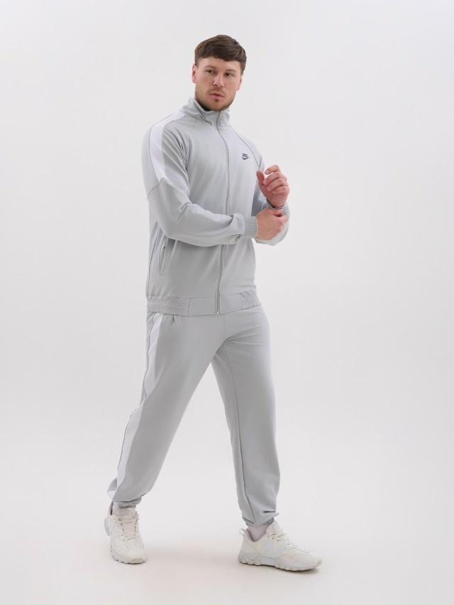 Спортивный костюм 23033729