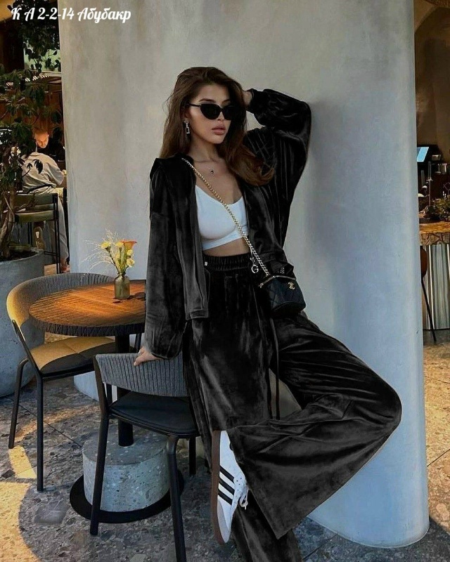 Спортивный костюм 23034894