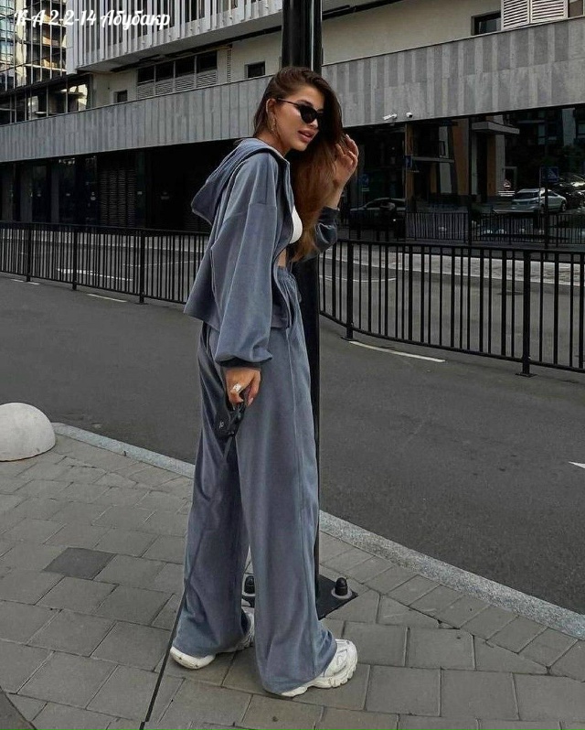 Спортивный костюм 23034894