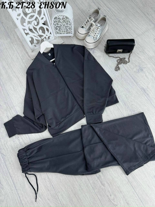 Спортивный костюм 23036593