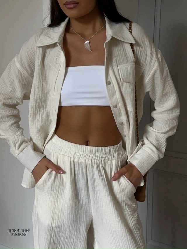 Спортивный костюм 23036287