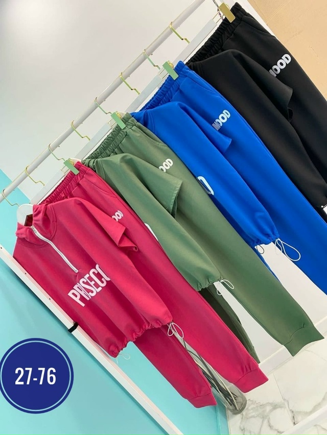 Спортивный костюм 23036196