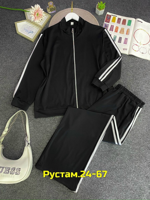 Спортивный костюм 23039486