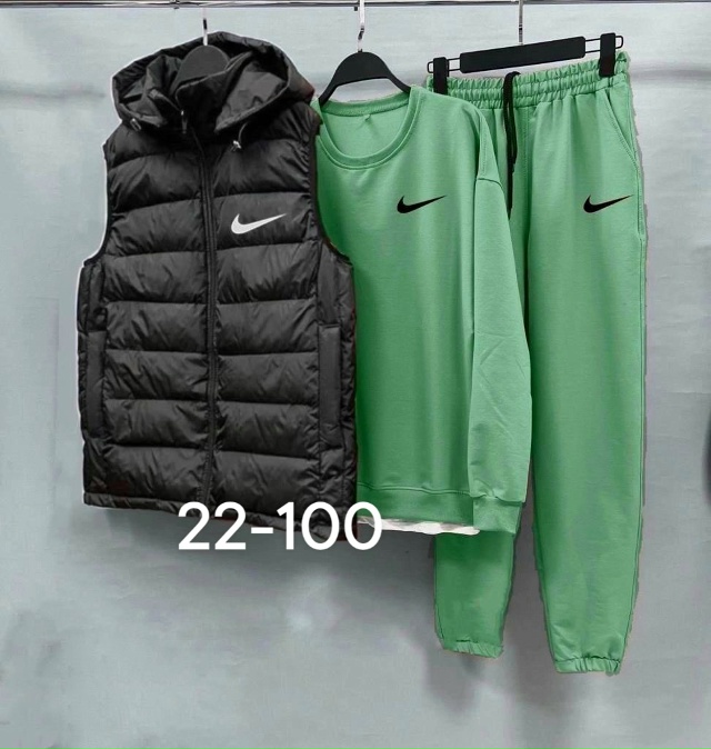 Спортивный костюм 23038353