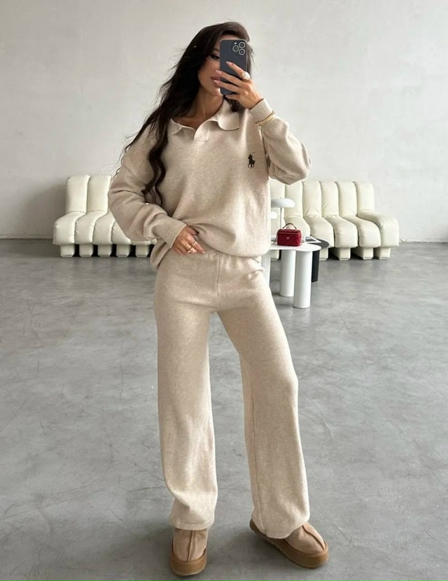 Спортивный костюм 23038795