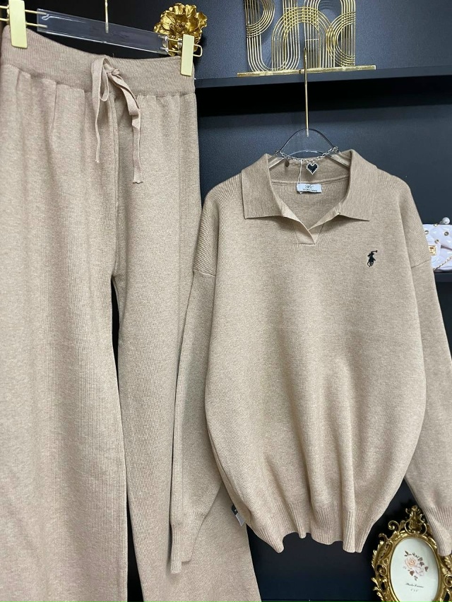 Спортивный костюм 23038795