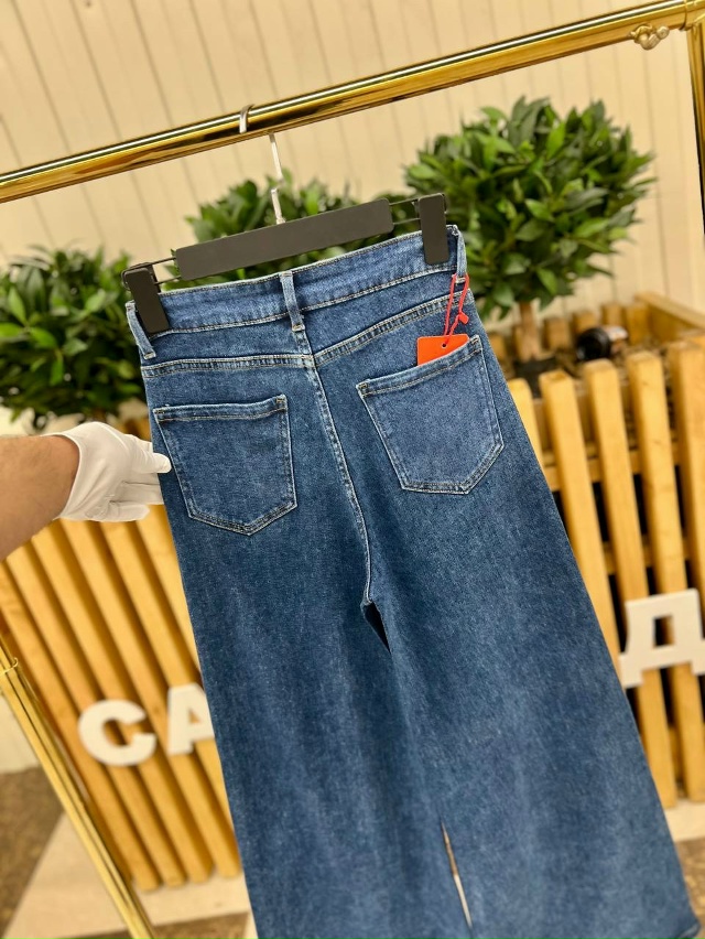 Джинсы 23040141