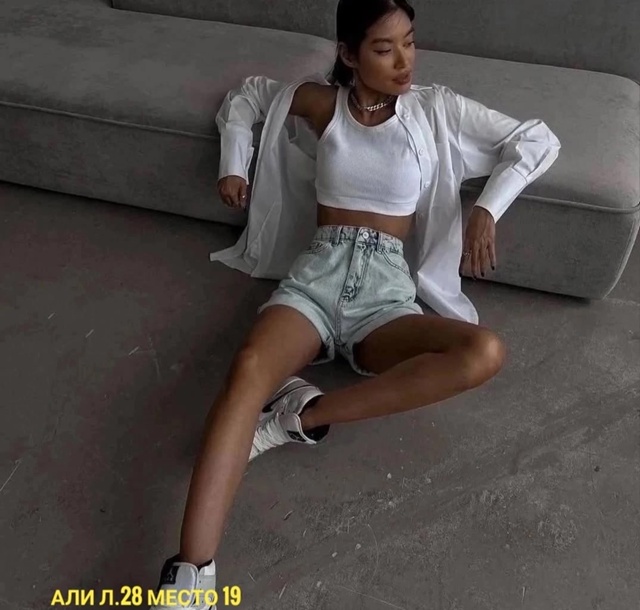 Джинсы 23042261