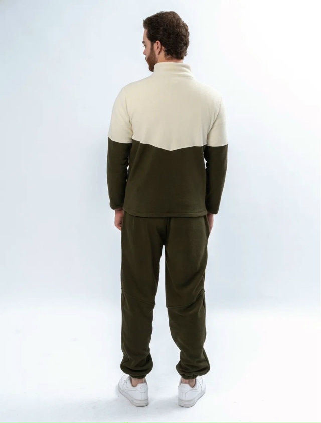 Спортивный костюм 23041791