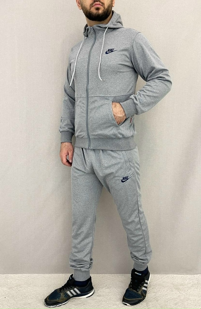 Спортивный костюм 23044540