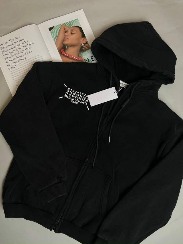 Костюм 23047526